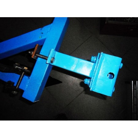 Плуг з передплужником і колесом